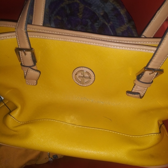 Purses - Picture 7 of 9